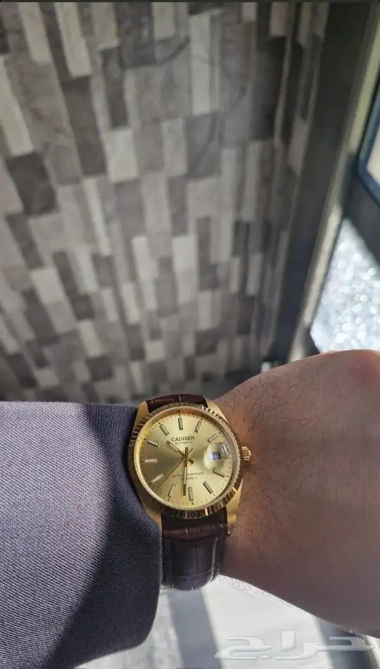 ساعة كاديزن بمكينة سيتيزن اليابانية 1