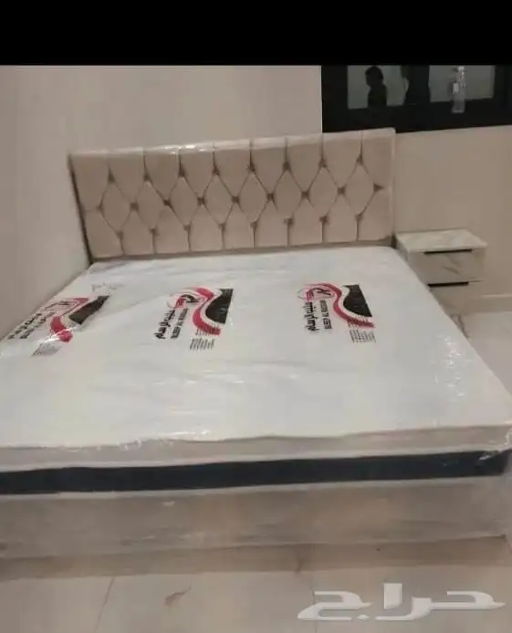 غرفة نوم كاملة  أثاث منزلي  سرير ودولاب وبطانيات 17