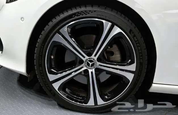 مرسيدس C300 موديل 2023 الميموني للاستيراد بكوريا 4