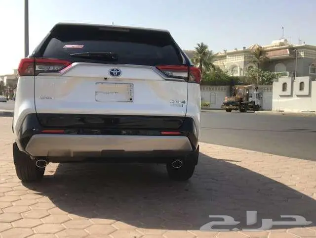 راف فور XLE HEV نص فل 2024 3