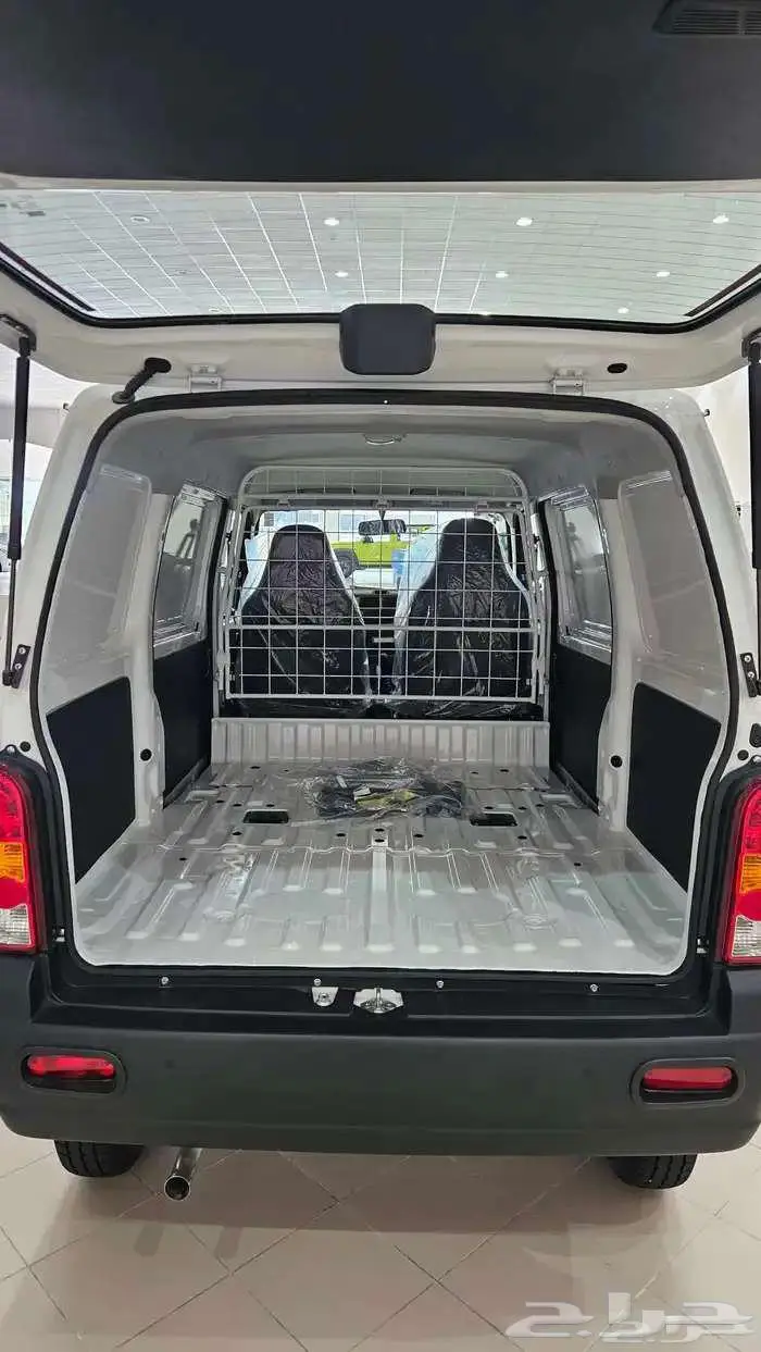 سوزوكي ايكو 2026 4