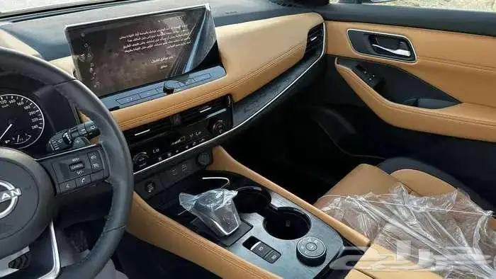 نيسان اكستريل 2025 SV بلس لدى شركة عبدالمجيد الخضر 1