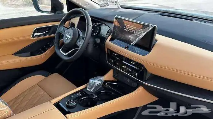 نيسان اكستريل 2025 SV بلس لدى شركة عبدالمجيد الخضر 4