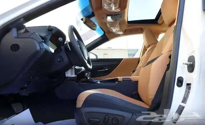 ES. 250.AA موديل 2025 بنزين حبه فقط لون ابيض لؤلؤي 12