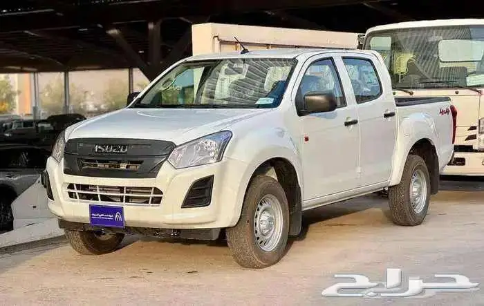 ايسوزو دي ماكس غمارتين استندر دبل زجاج (كهرب) 2025 1