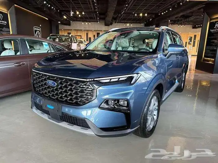 فورد تيرتورى تريند 2025 1