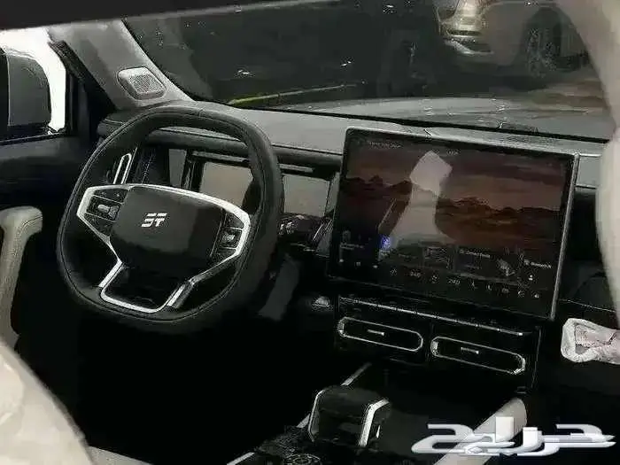 جيتور T1 لاكجري 2025 8