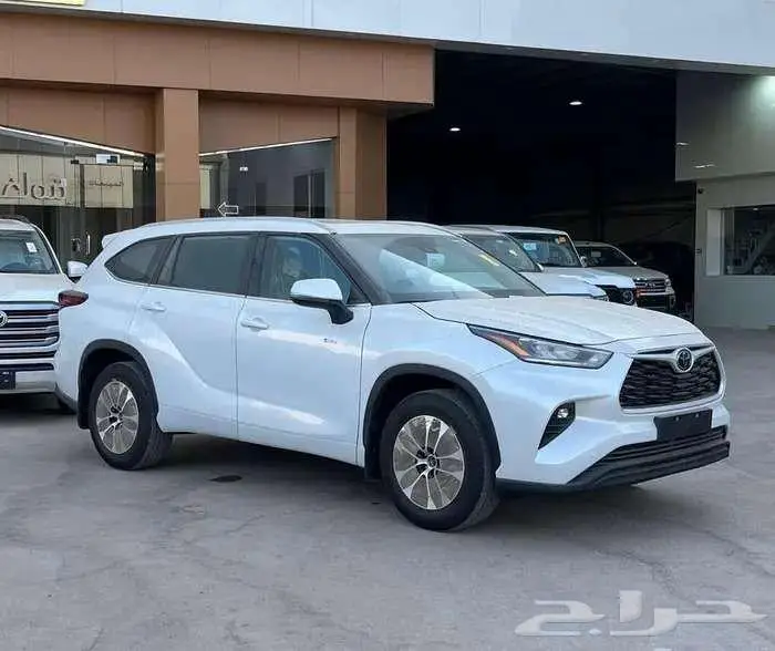 تويوتا هايلاندر GLE نص فل 2025 كاش واقساط 1