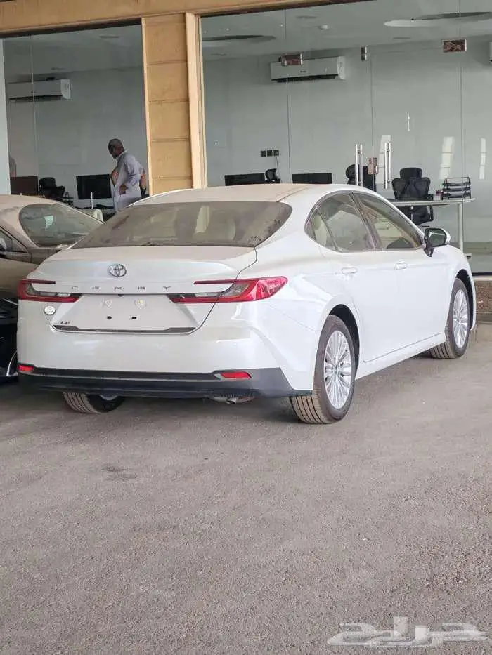 كامري LE بنزين فتحة خليجي 2025 لدي الحسن 4