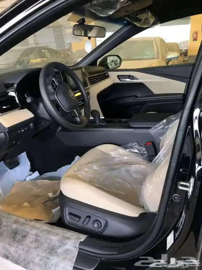 كامري E ستاندر بنزين سعودي 2025 4