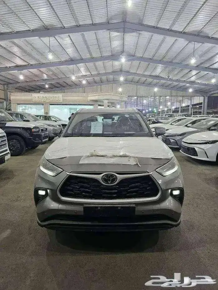 تويوتا هايلاندر 2025 GLE نص فل 1