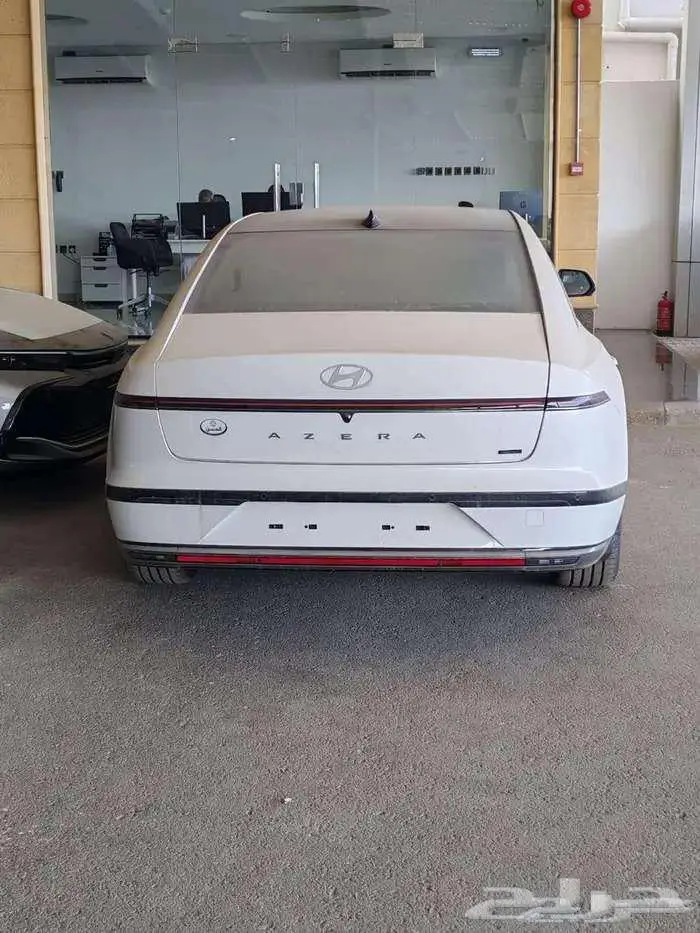 هيونداى ازيرا كاليجرافي خليحي 2025 متوفر لدى الحسن 4