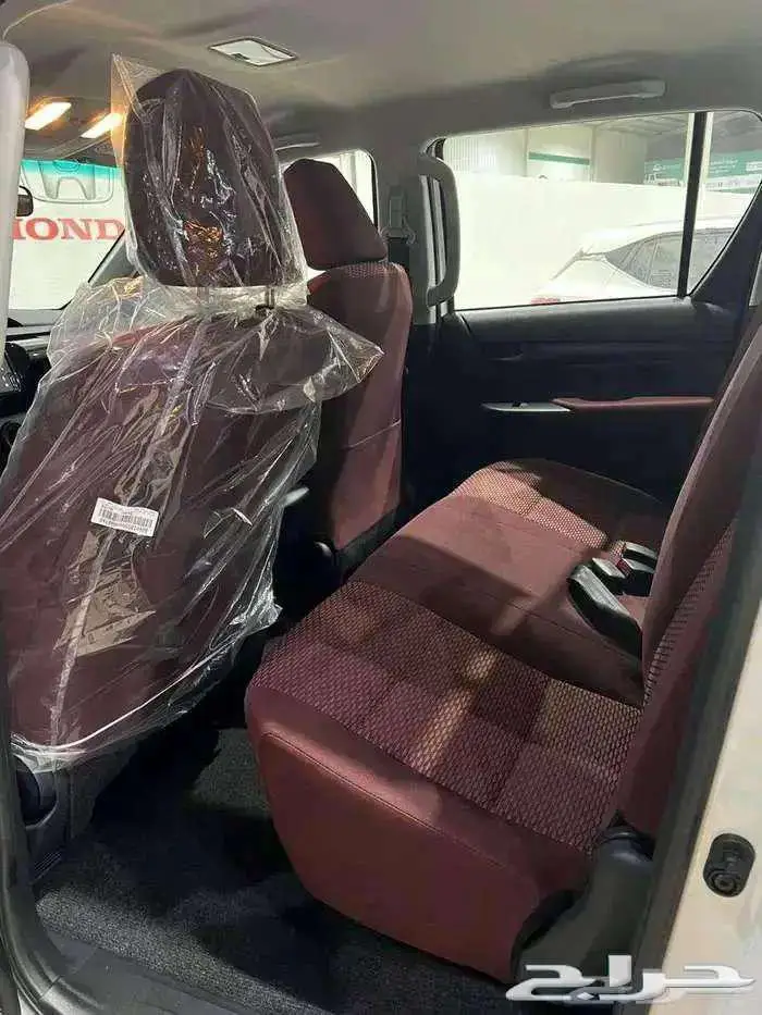 هايلوكس DLX سلق غمارتين م2.4 دبل ديزل تماتيك بريمي 2025 10