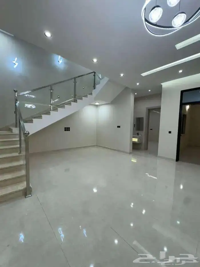 فيلا للبيع حي الملك فهد 7 غرف فاخرة 1