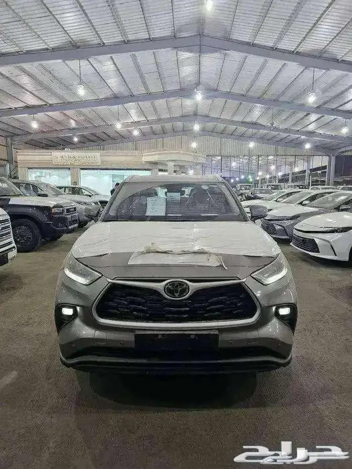تويوتا هايلاندر 2025 GLE نص فل 1
