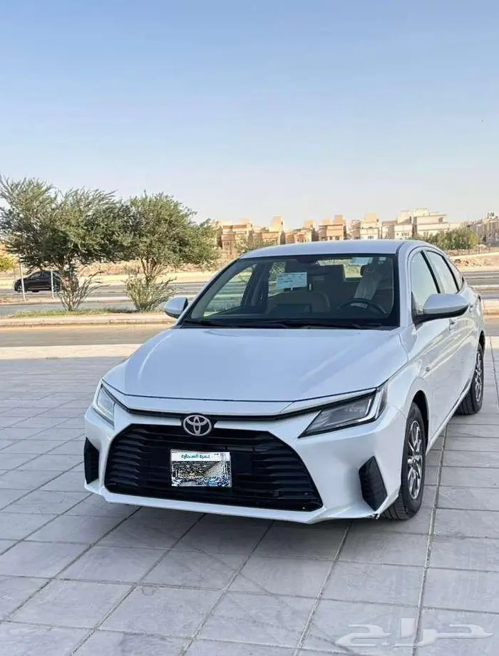 تويوتا يارس 2023 استاندر 1