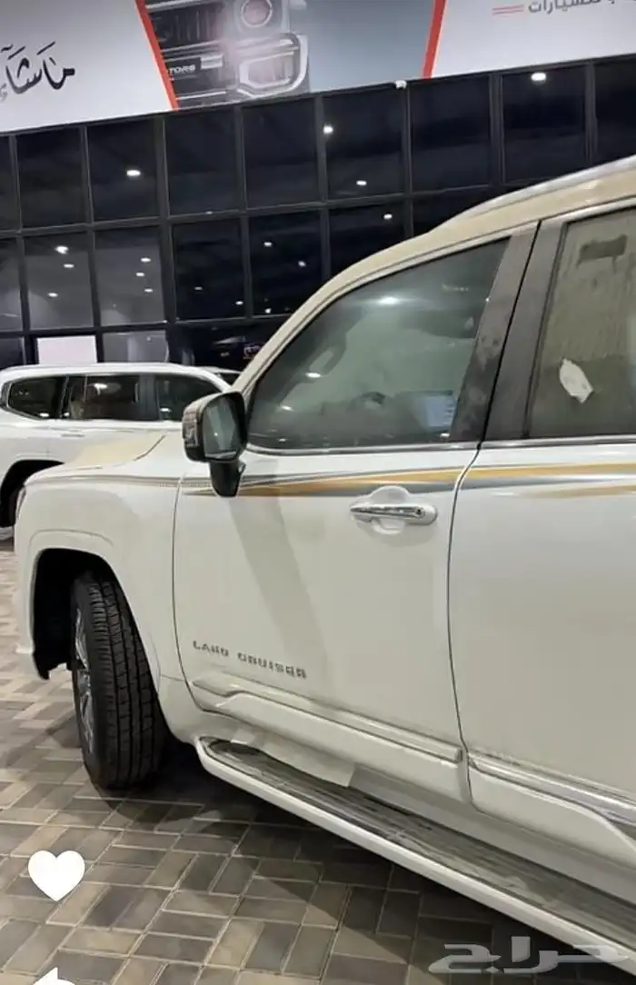 تويوتا لاندكروزر VXR.Z فل كامل اعلي فيه بريمي 2