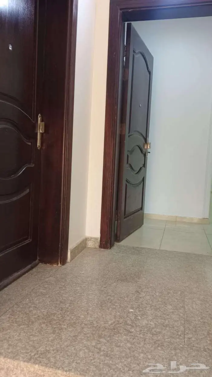 شقة 4 غرف للايجار الفلاح 1