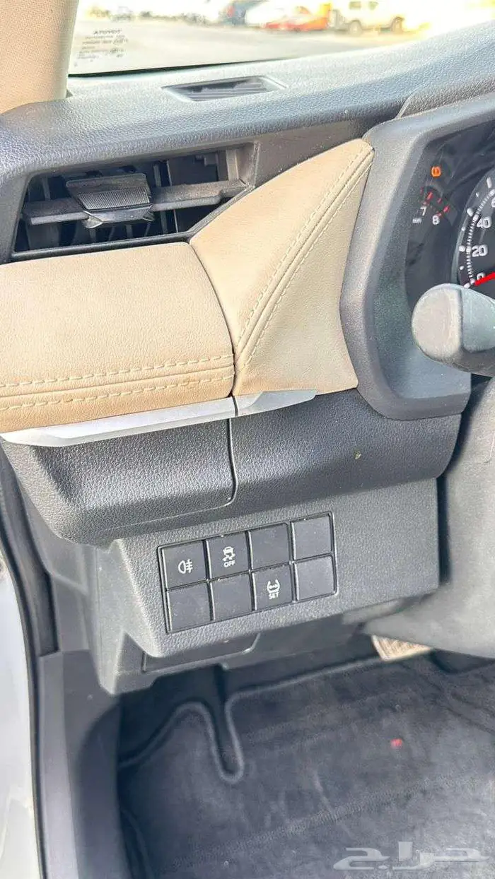 تويوتا يارس 2023 استاندر 9