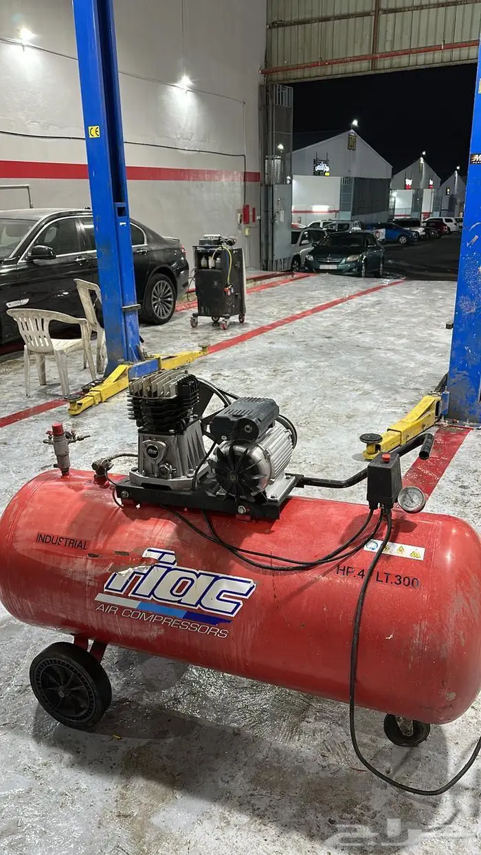 ماطور هوا 300 لتر ايطالي 0