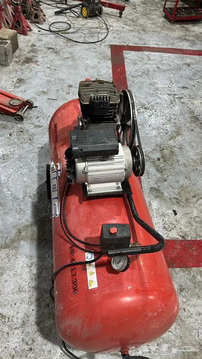 ماطور هوا 300 لتر ايطالي 3