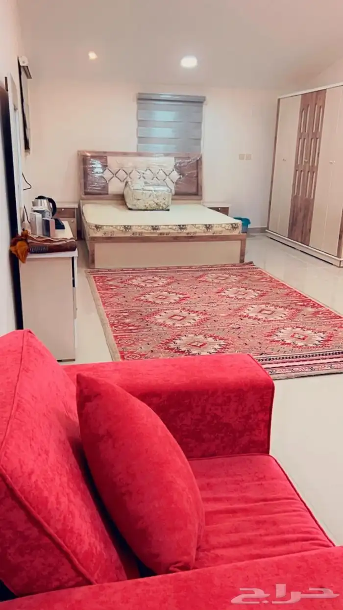 للايجار دور علوي عوايل مؤثث مدخل مستقل 0