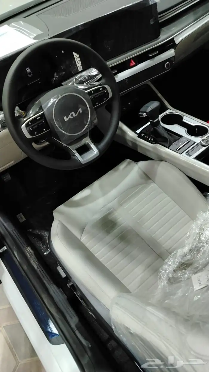 كيا K5 ستاندر مطور بصمة فتحة سقف 2025 3