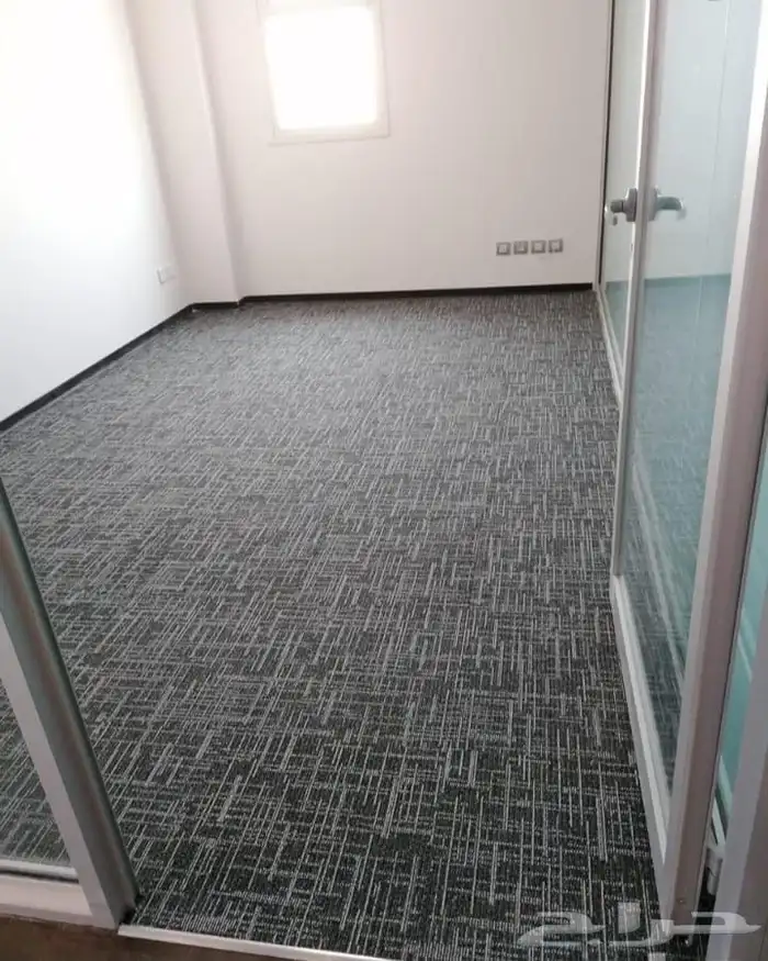 موكيت مكاتب وموكيت معارض وفينيل 32