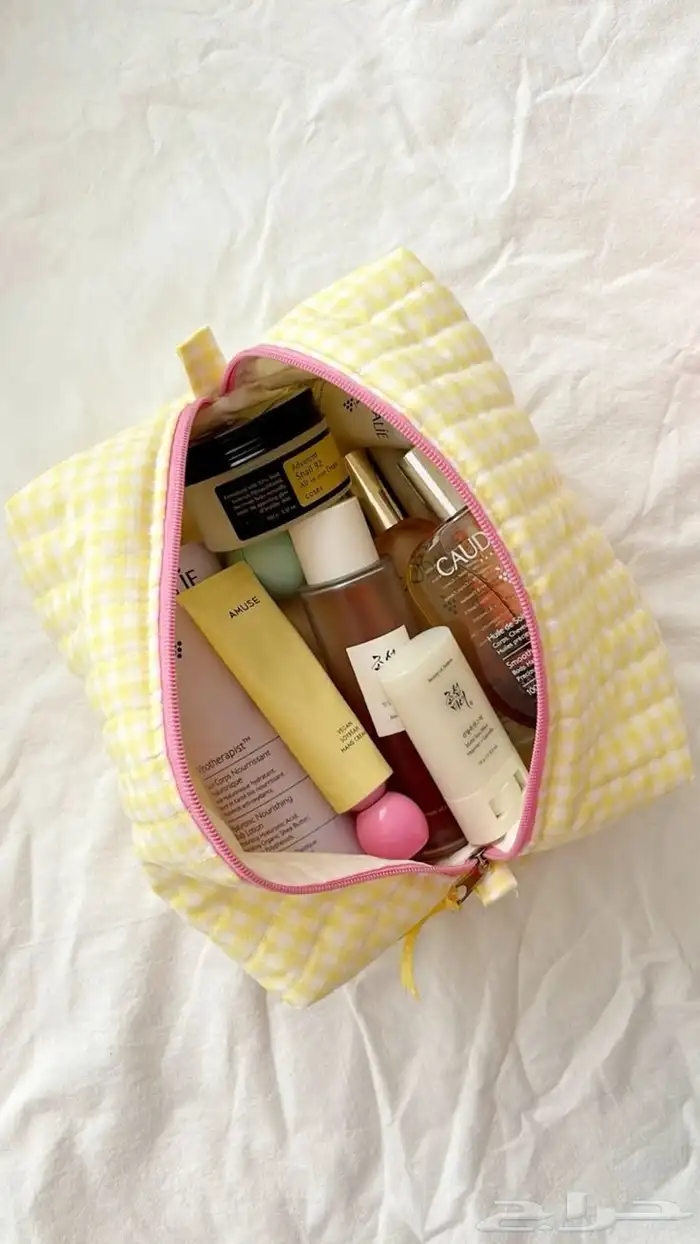 مصورة ومصممة 1