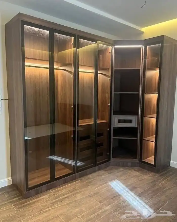 نجار ديكورات  نجار خزائن دواليب   نجار مكاتب تلفزيون  نجار 8