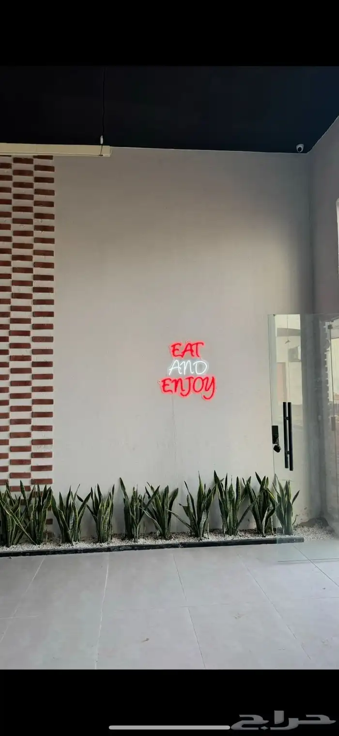 لوحات مضيئة بنر ستيكر يونيبول أعلام كروت أسوار مشاريع تظليل 9