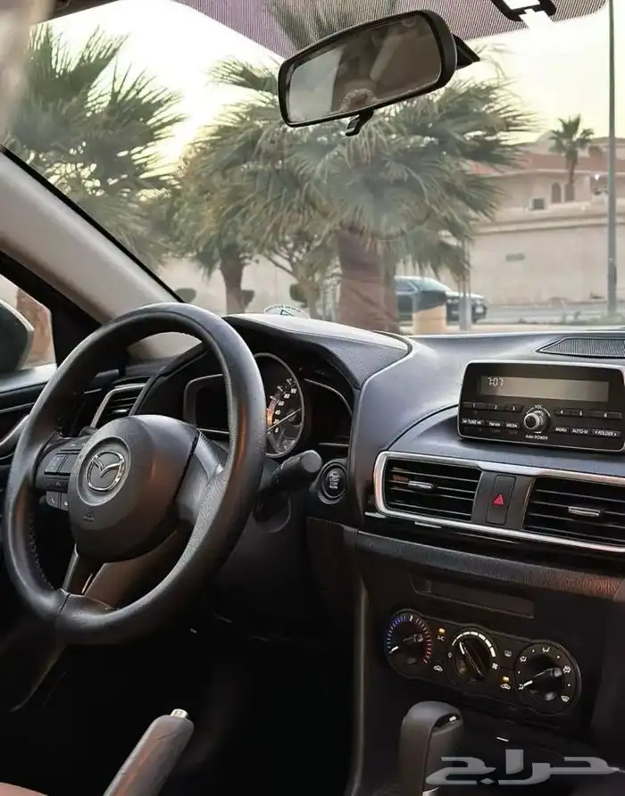 مازدا 3. 2015 2