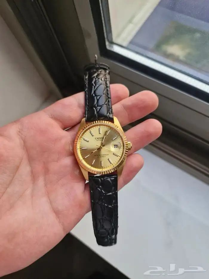 ساعة كاديزن بمكينة سيتيزن اليابانية 0