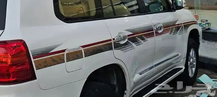 للبيع خط لند كروزر 2013 صناعة هنديه كامل سيارة 0