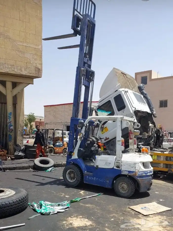 فركلفت الايجار شهري ويومي ومشاوير 9