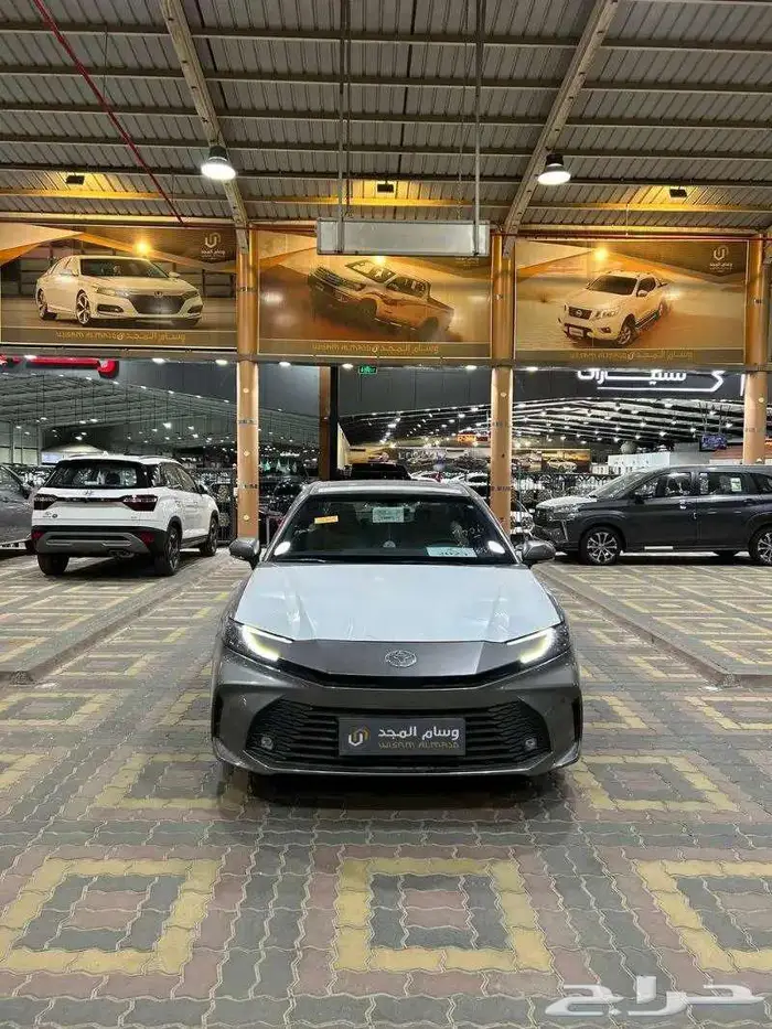 تويوتا كامري E-PLUS هايبرد 2025 كاش وبنك 2
