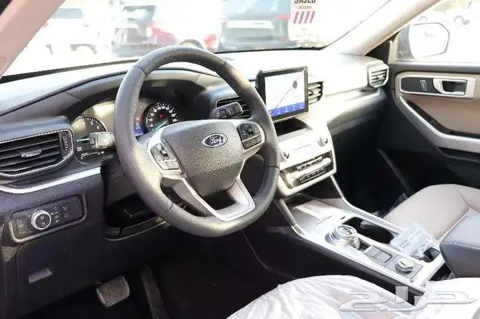 فورد اكسبلورر العائلية XLT بانوراما جلد 2023 1