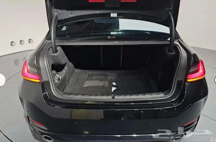 بي ام دابليو 320i 2023معرض الميموني للاستيراد من كوريا 18