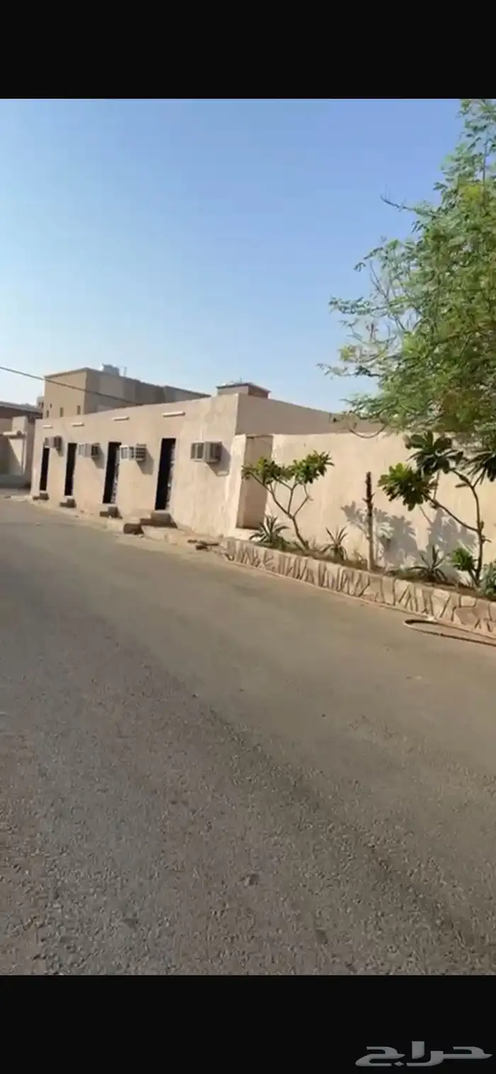 للاستثمار موقع تجاري علي طريق الخواجات 4