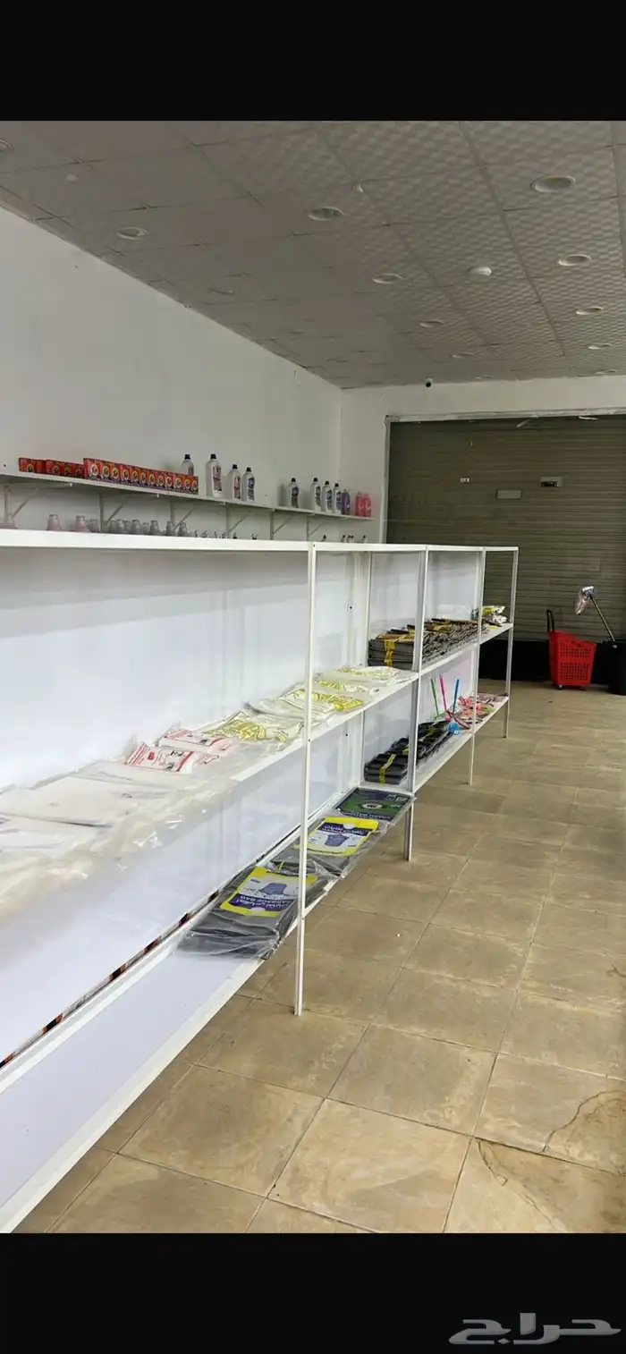 رفوف محل اللبيع 3