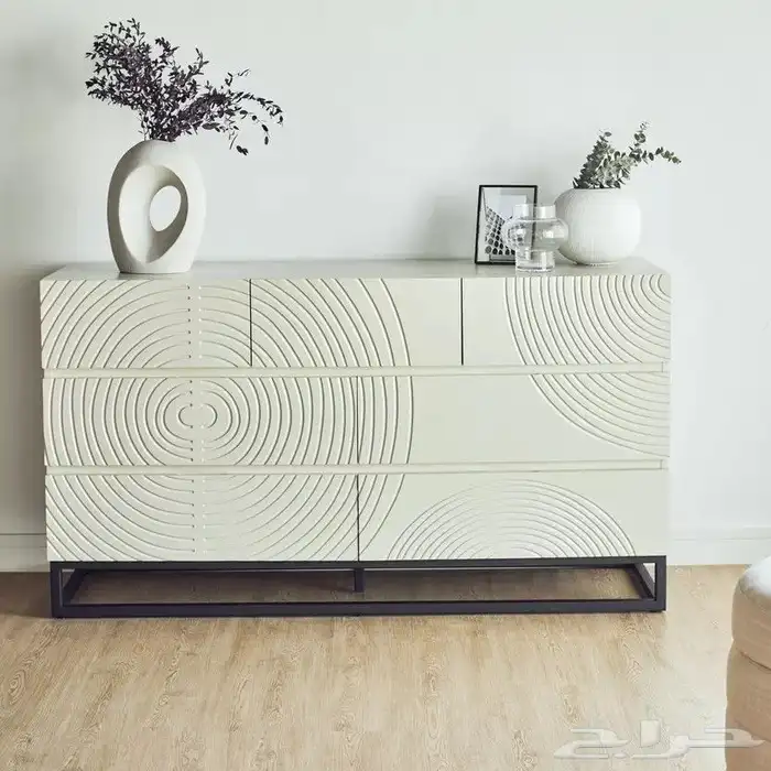 طقم غرفة نوم مع الدولاب جديد هوم سنتر 8