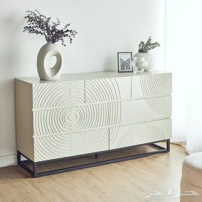 طقم غرفة نوم مع الدولاب جديد هوم سنتر 7