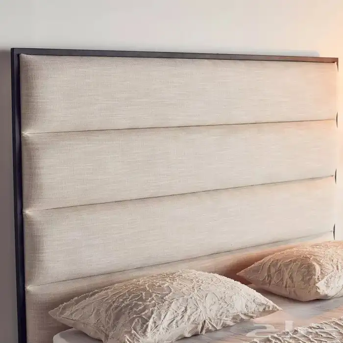 طقم غرفة نوم مع الدولاب جديد هوم سنتر 3