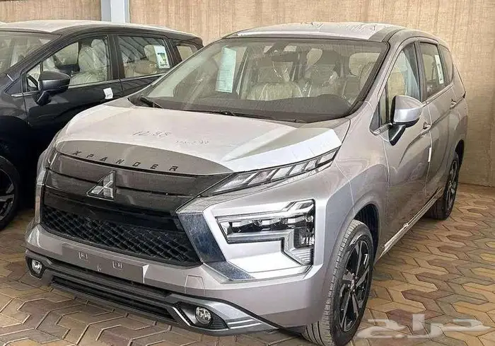 ميتسوبيشي اكسباندر فل 2025 4