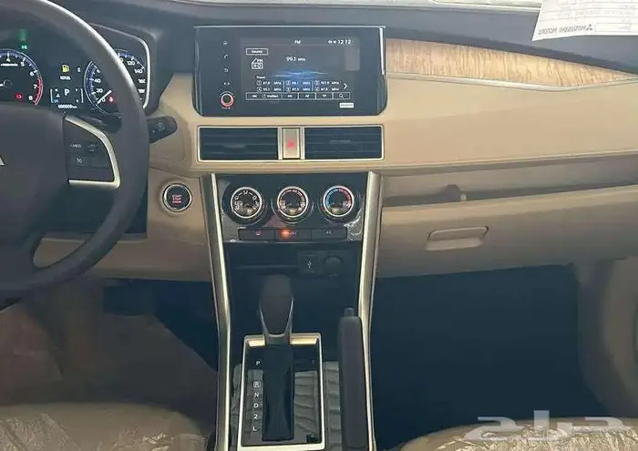 ميتسوبيشي اكسباندر فل 2025 10