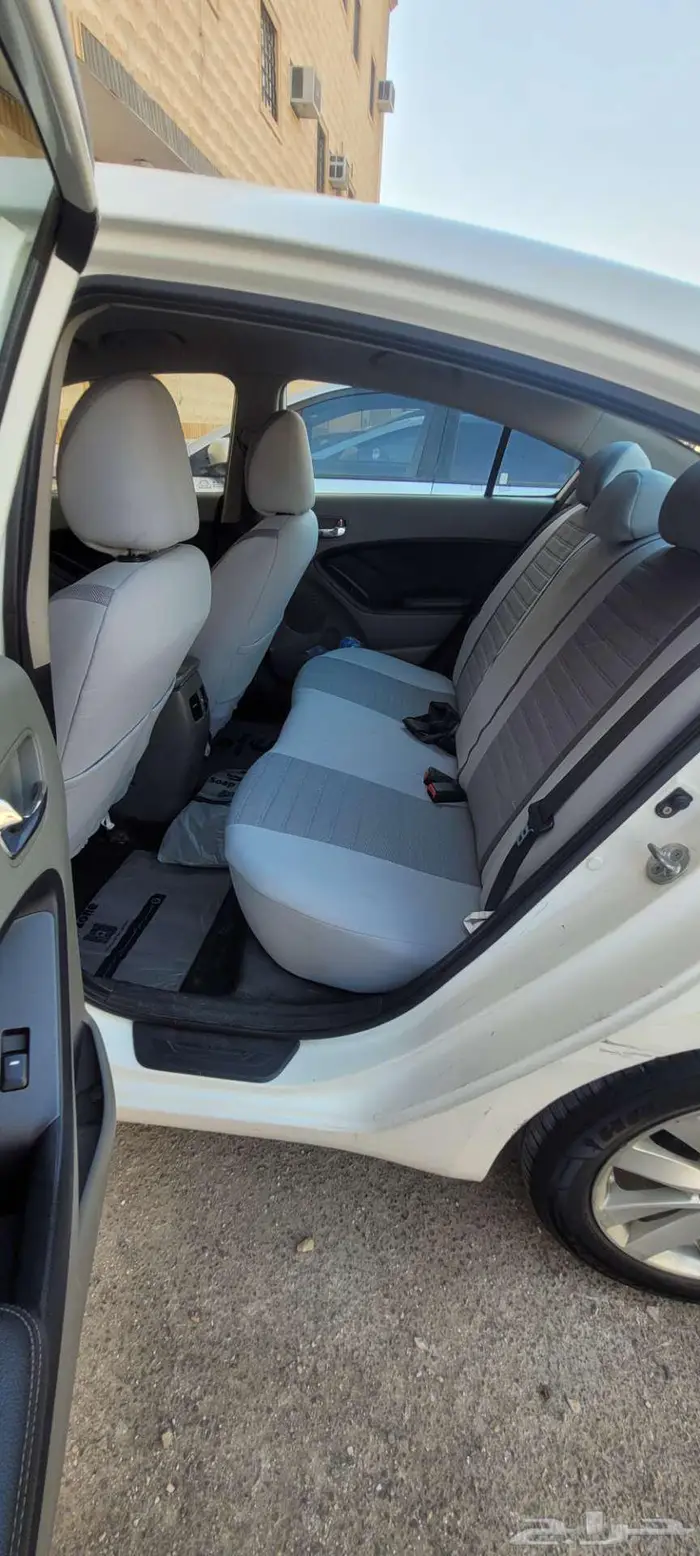 كيا سيراتو GLS 2015 12