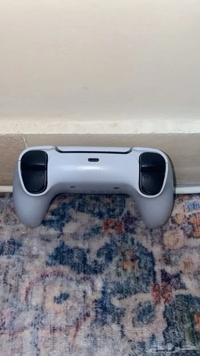 يدة بلاستيشن فايف 3