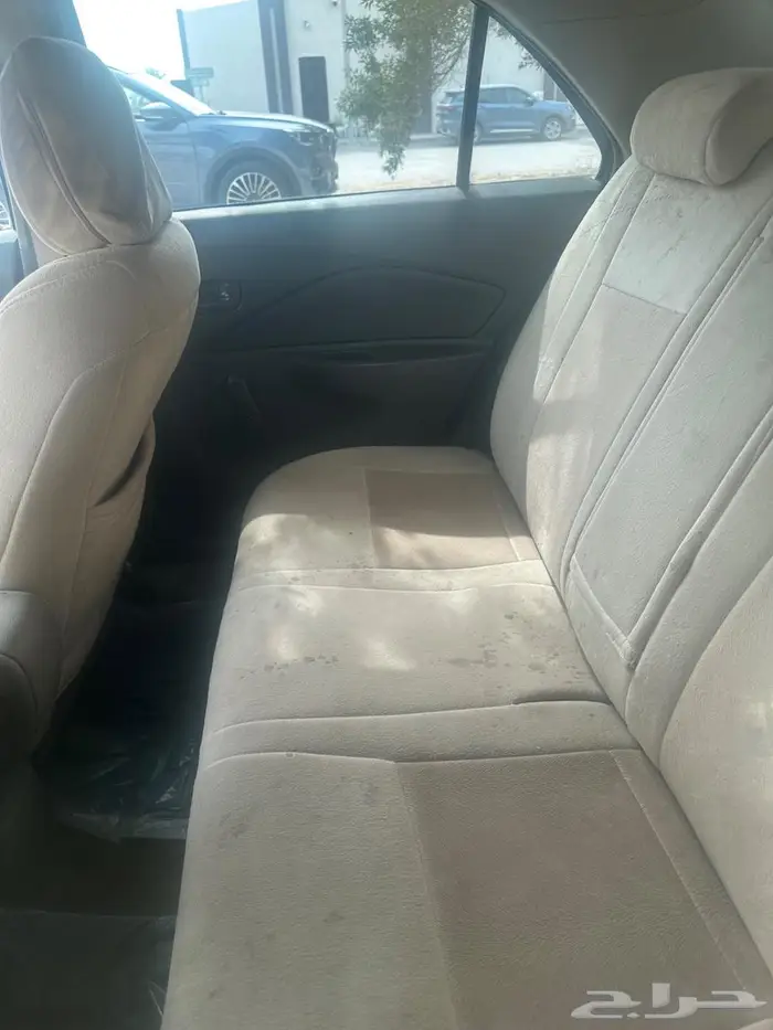 تويوتا يارس 2012 5