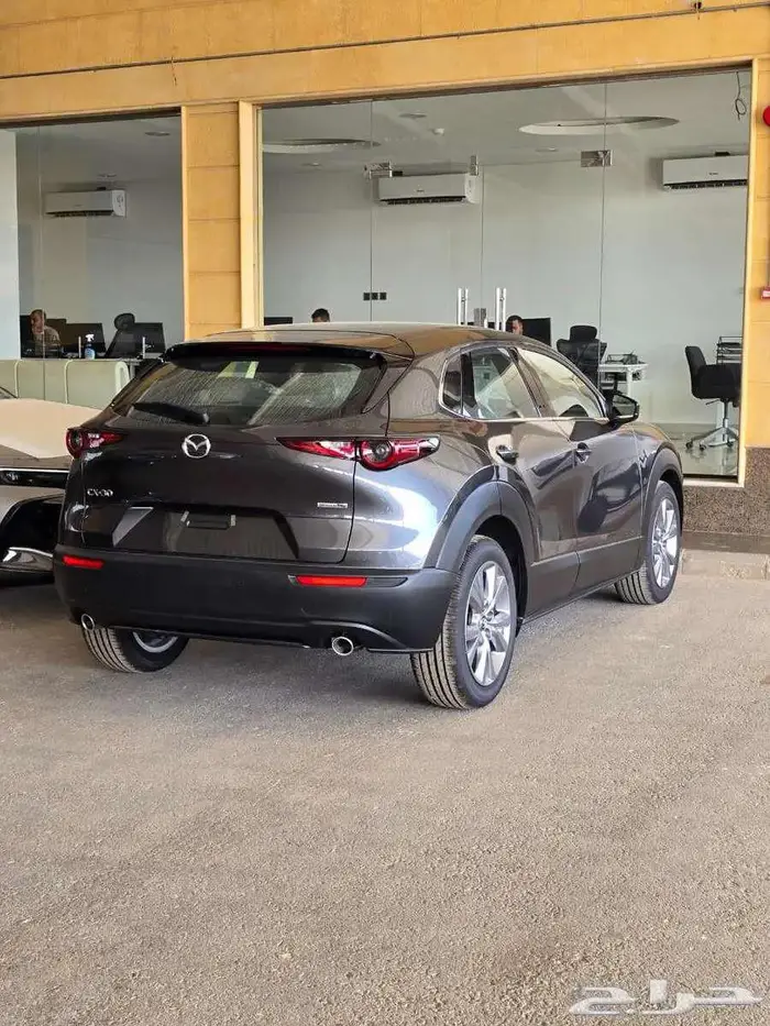 مازدا CX30 نص فل فتحة سقف سعودي موديل 2026 3