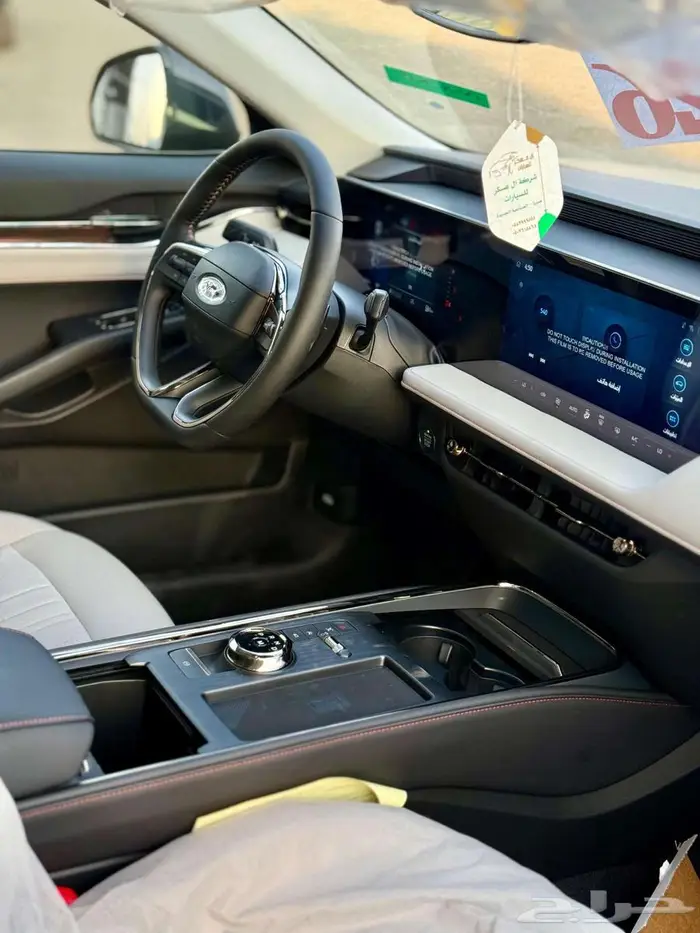 فورد تورس تتانيوم 2026 10